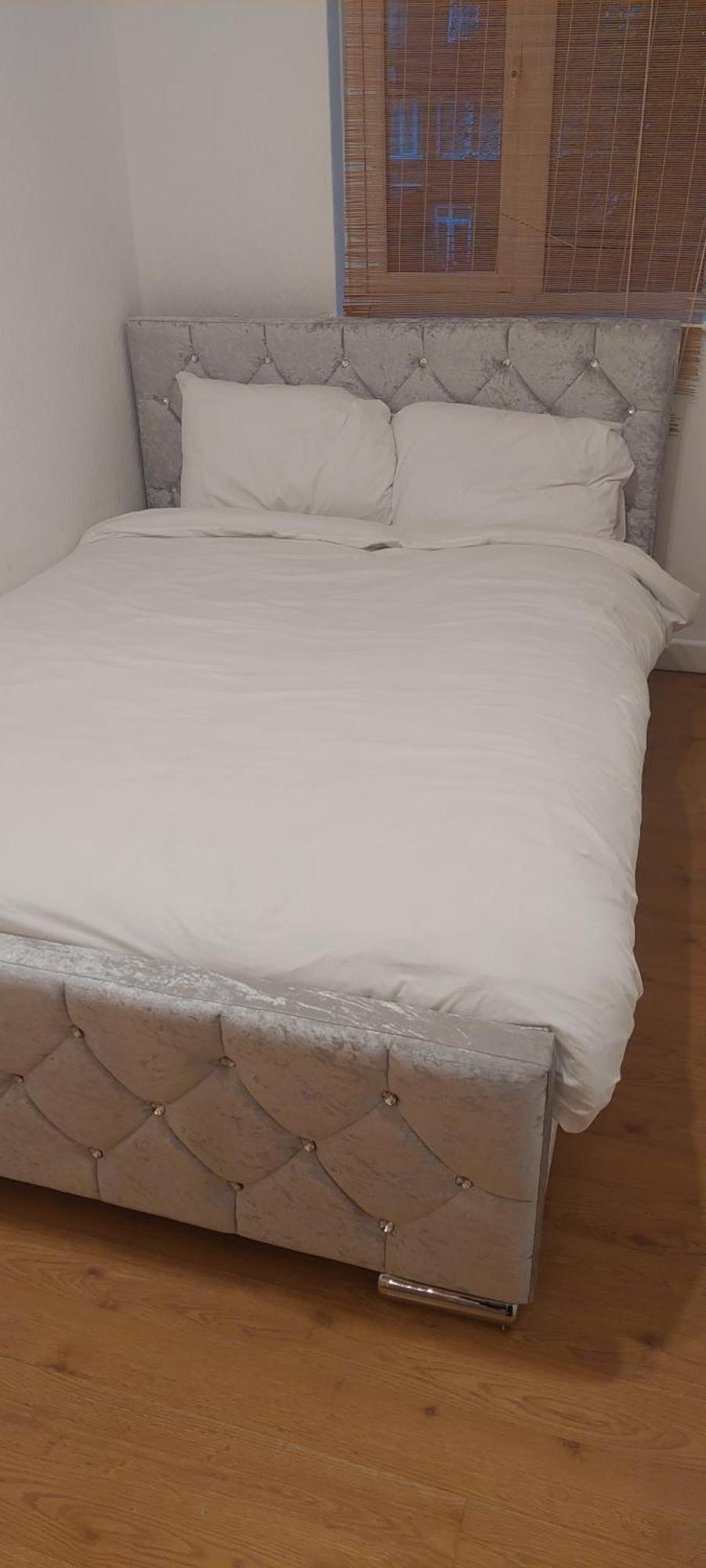 Home Away In A Close Thamesmead  외부 사진